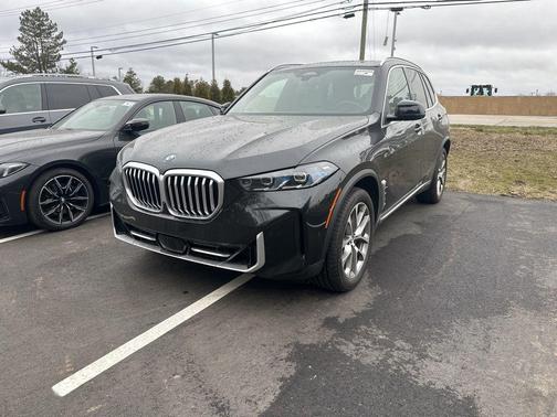Black Sapphire Metallic 2026 BMW X5 xDrive40i