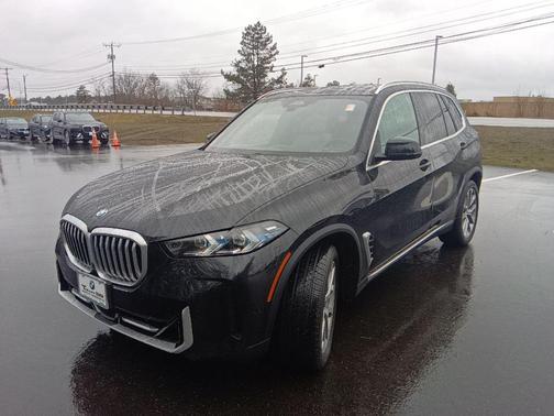 Black Sapphire Metallic 2026 BMW X5 xDrive40i