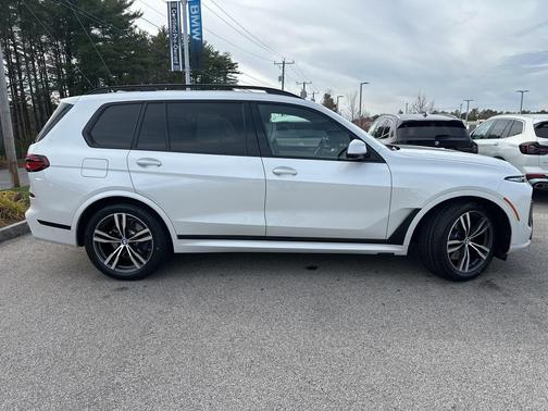 2023 BMW X7 xDrive40i