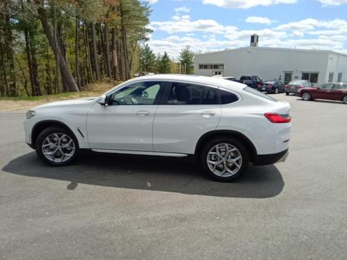 Alpine White 2024 BMW X4 xDrive30i