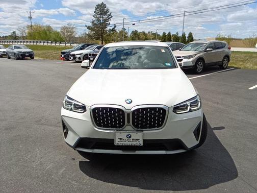 Alpine White 2024 BMW X4 xDrive30i