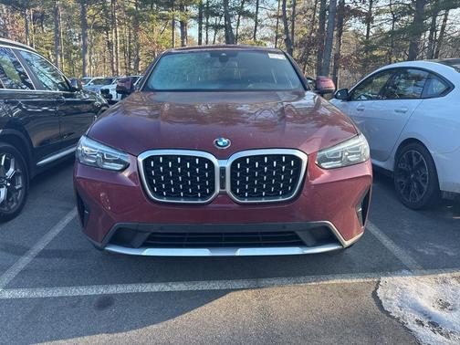 2025 BMW X4 xDrive30i