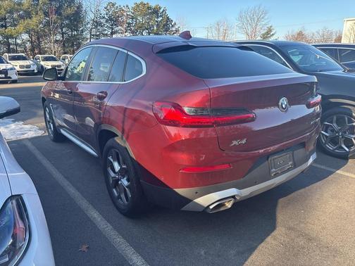 2025 BMW X4 xDrive30i