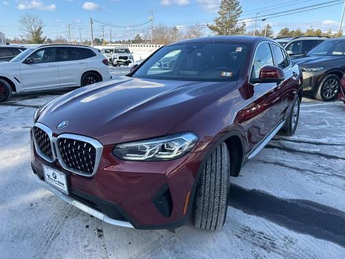2025 BMW X4 xDrive30i