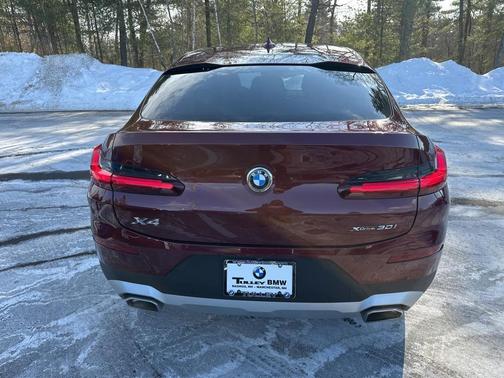 2025 BMW X4 xDrive30i