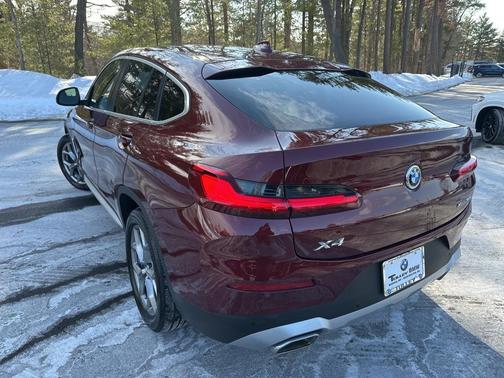 2025 BMW X4 xDrive30i