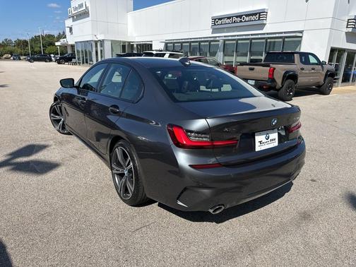 2022 BMW 330e Base