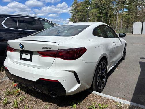 Alpine White 2026 BMW 430 i xDrive