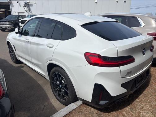 Alpine White 2022 BMW X4 xDrive30i