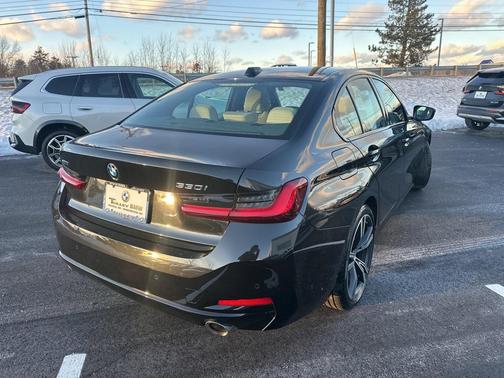 2023 BMW 330 xDrive