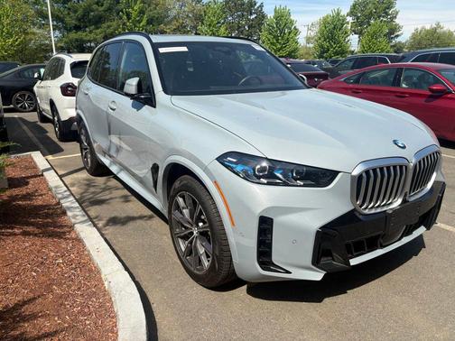 Brooklyn Grey Metallic 2025 BMW X5 xDrive40i