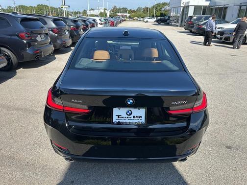 2025 BMW 330 i xDrive