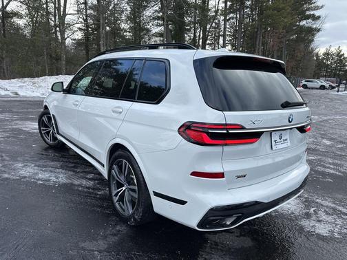 2023 BMW X7 xDrive40i