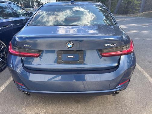 Phytonic Blue Metallic 2023 BMW 330 xDrive