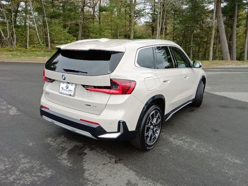 Dune Grey Metallic 2026 BMW X1 xDrive28i