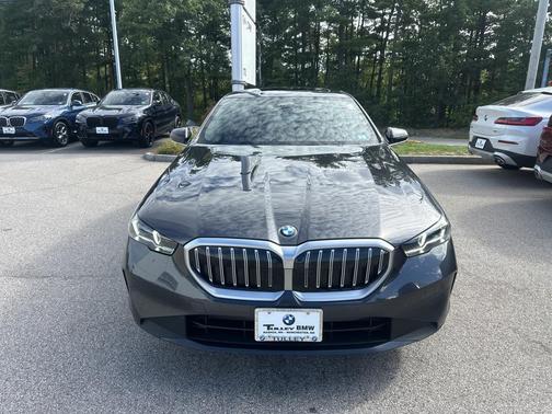 2025 BMW 540 i xDrive
