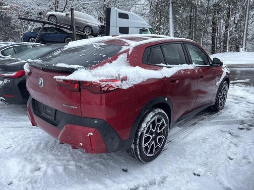 2025 BMW X2 xDrive28i