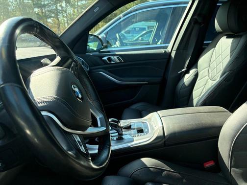 Dark Graphite Metallic 2023 BMW X5 xDrive40i