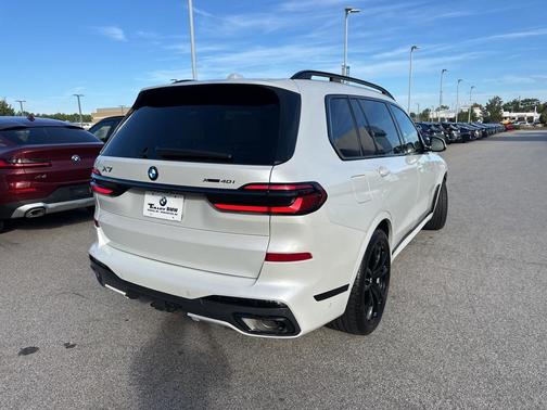 2025 BMW X7 xDrive40i