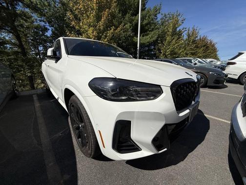 2024 BMW X4 xDrive30i