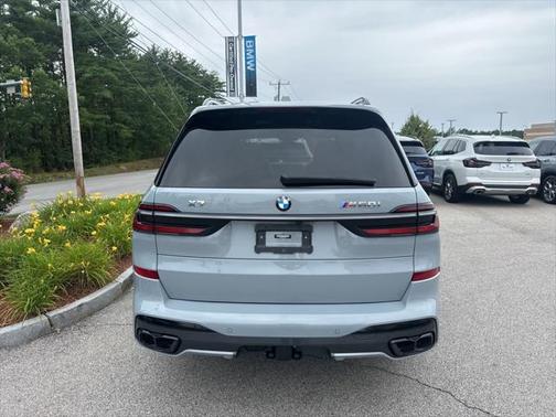 2024 BMW X7 M60i