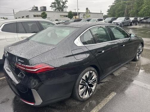 2025 BMW 540 i xDrive