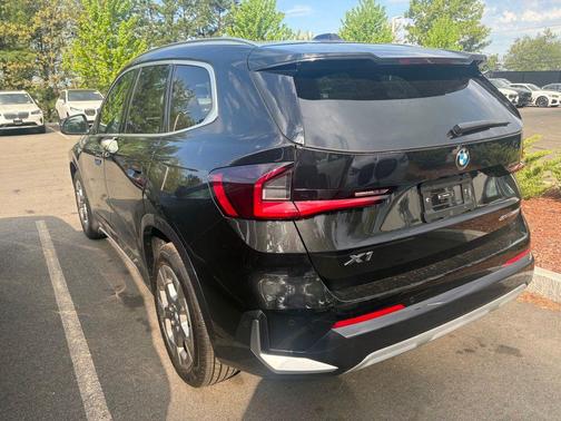 Black Sapphire Metallic 2026 BMW X1 xDrive28i