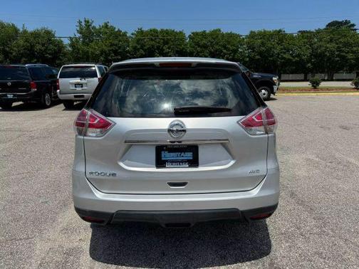 2015 Nissan Rogue S