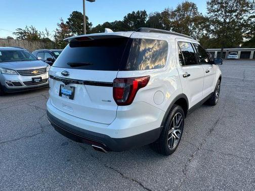 2017 Ford Explorer sport