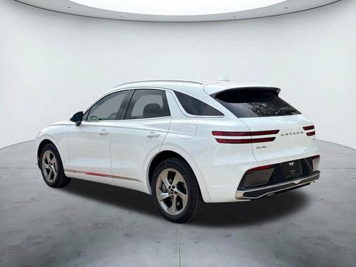 Alta White 2026 Genesis GV70 2.5T