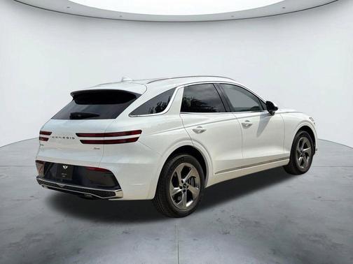 Alta White 2026 Genesis GV70 2.5T