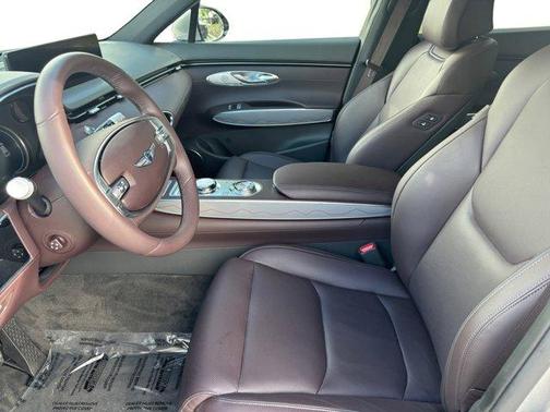 2025 Genesis GV70 2.5T