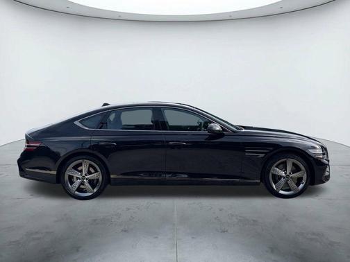 Black 2026 Genesis G80 2.5T