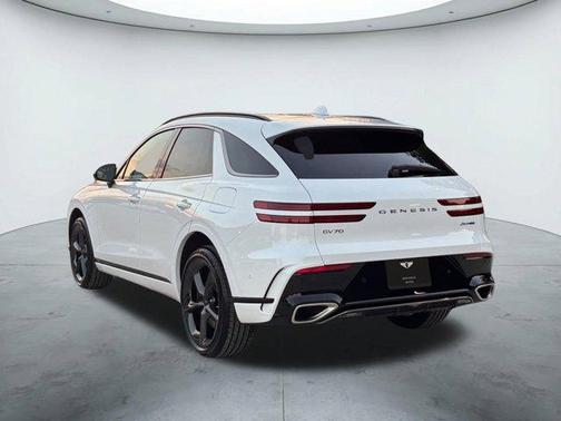 2026 Genesis GV70 2.5T