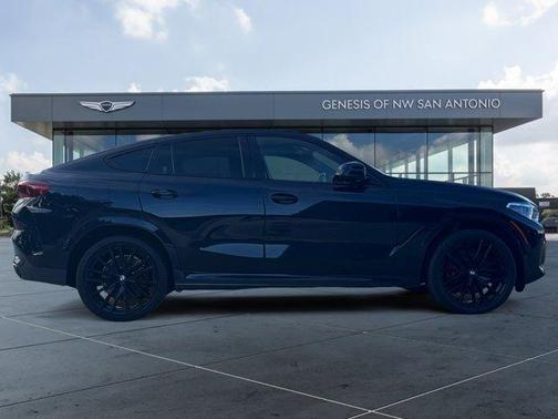 2023 BMW X6 M50i