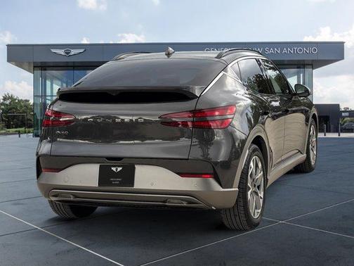 2024 Genesis GV60 Standard