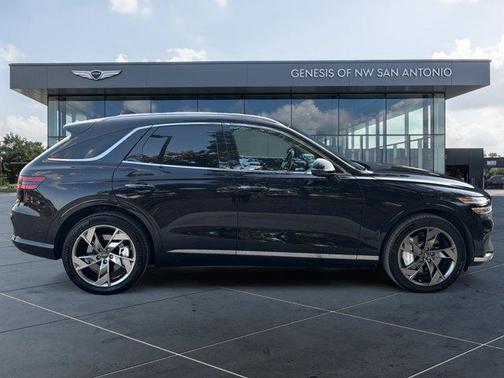2024 Genesis Electrified GV70 Advanced