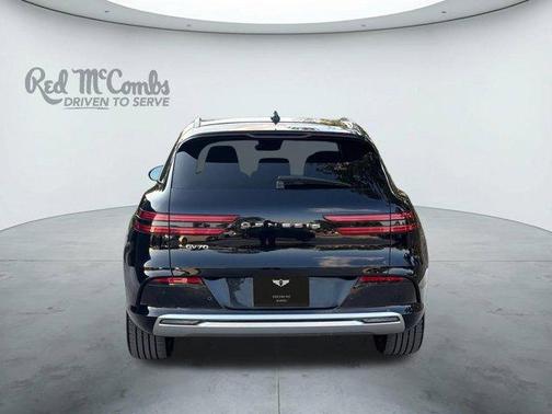 2024 Genesis Electrified GV70 Advanced