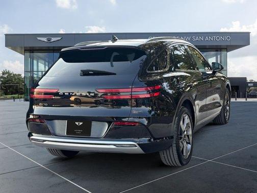 2024 Genesis Electrified GV70 Advanced