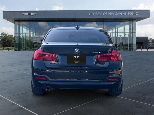 2018 BMW 320 i