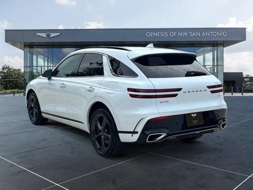 2026 Genesis GV70 2.5T