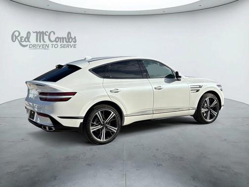 White 2027 Genesis GV80