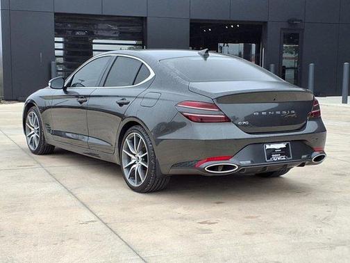 2025 Genesis G70 2.5T