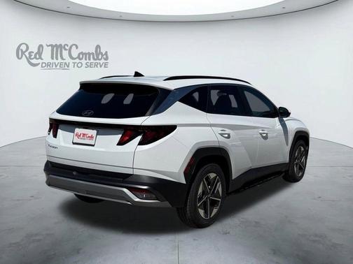 White Pearl 2026 Hyundai TUCSON SEL