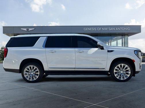 2023 GMC Yukon XL SLT