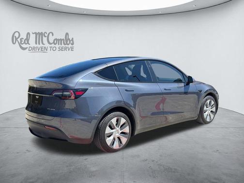 Midnight Silver Metallic 2023 Tesla Model Y Long Range