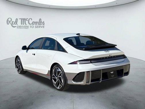 2025 Hyundai IONIQ 6 SEL