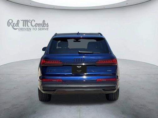 Navarra Blue Metallic 2023 Audi Q7 45 Premium Plus