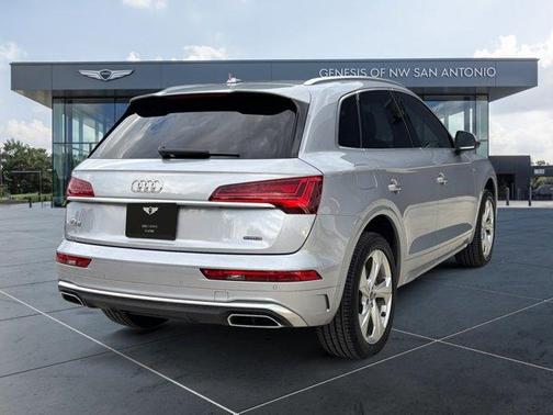 2022 Audi Q5 45 S line Premium Plus