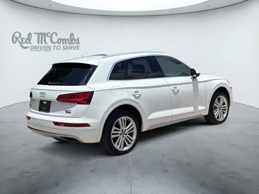 Ibis White 2018 Audi Q5 2.0T Tech Premium